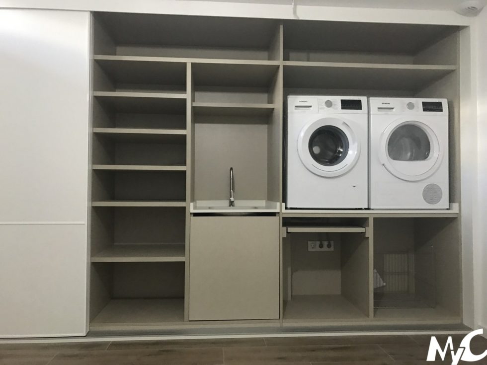 Armario lavandería de tres puertas correderas - MyC Mobiliario y