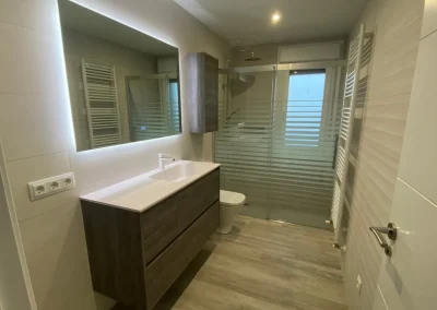 Instalación completa de un cuarto de baño 2 img
